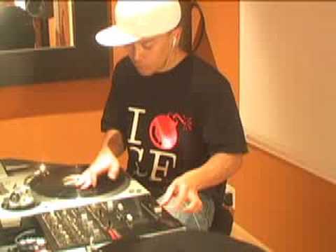 sE Electronics RNT по цене 206&nbsp;620 ₽