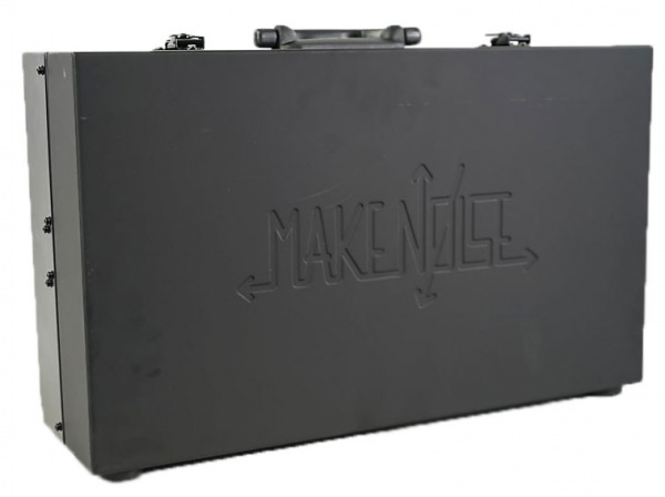 Make Noise 7U CV Bus Case по цене 92 490 ₽