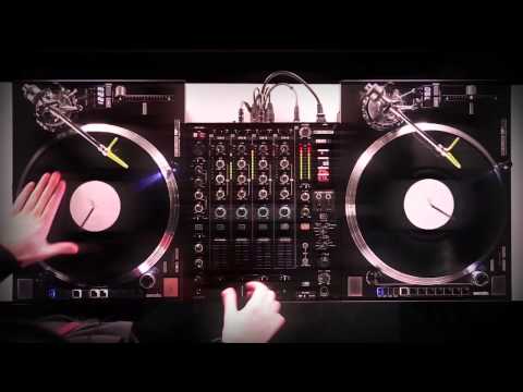 sE Electronics RNT по цене 206&nbsp;620 ₽