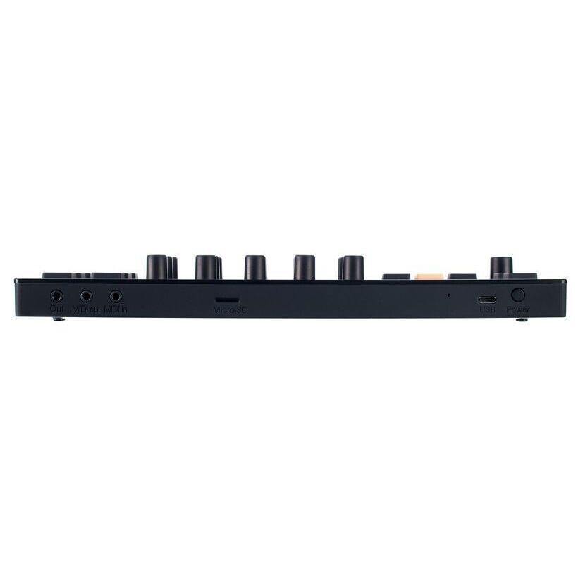 Polyend Play+ по цене 94 390.00 ₽