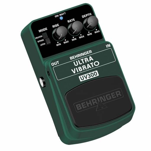 Behringer UV300 по цене 2 900 ₽