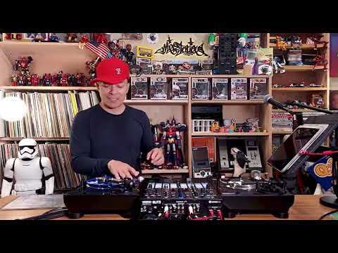 sE Electronics RNT по цене 206&nbsp;620 ₽