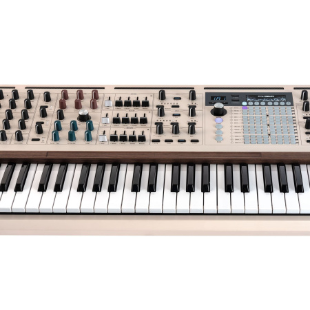 Arturia Polybrute 12 по цене 560 000 ₽