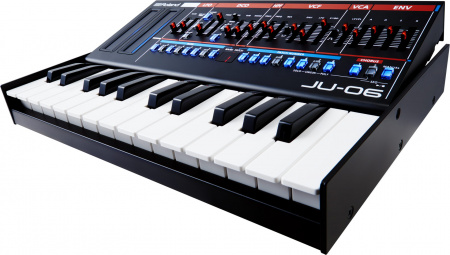 Roland JU-06 по цене 27 990 руб.