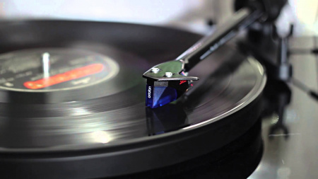 Ortofon 2M Blue по цене 22 050 ₽
