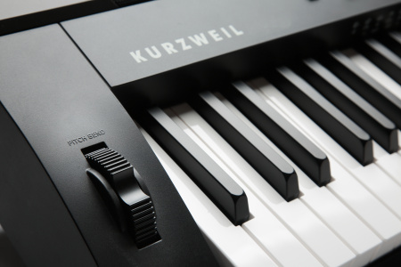 Kurzweil KA120 LB по цене 96 390 ₽