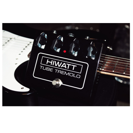 Hiwatt Tube Tremolo по цене 7 850 ₽