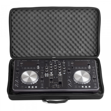 UDG Creator Controller Hardcase Extra Large Black MK2 по цене 10 600 ₽