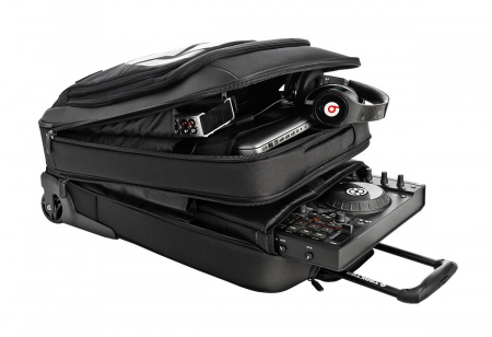 Native Instruments Traktor Kontrol S4 Trolley по цене 9 900.00 руб.