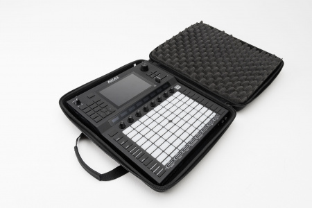 Magma CTRL Case Force black/black по цене 9 200 ₽