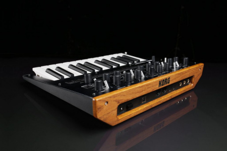 Korg Monologue-BK по цене 49 000 ₽
