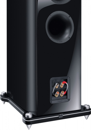 Magnat Signature 905 Piano Black по цене 332 000 ₽