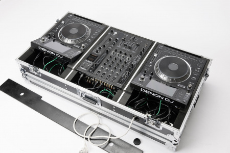 Magma DJ-Controller Case 5000/1800 Prime black/silver по цене 54 050 ₽