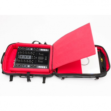 Magma RIOT DJ-Backpack XL black/red по цене 23 000 ₽