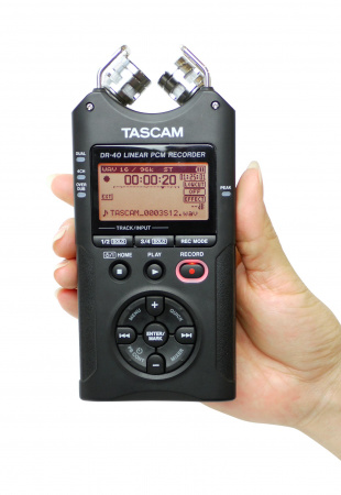 Tascam DR-40 по цене 23 580 ₽