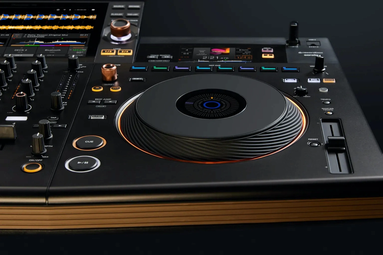 Pioneer DJ | Стендэлон контроллер с 4 деками и необычным дизайном OPUS-QUAD