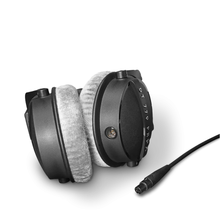 Beyerdynamic DT 770 Pro X Limited Edition по цене 29 800 ₽