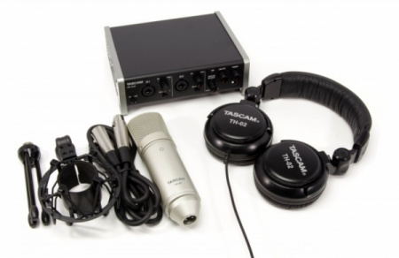 Tascam TRACKPACK 2X2 по цене 20 870 руб.