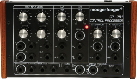Moog CP-251 Moogerfooger Control Processor по цене 30 970 руб.