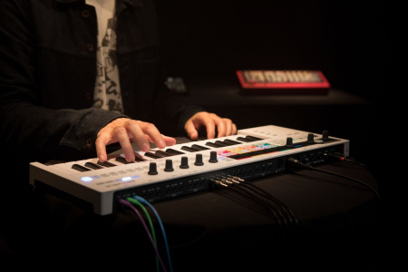 Arturia KeyStep Pro по цене 70 000 ₽