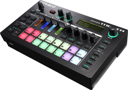 Roland MC-101 по цене 89 250 ₽