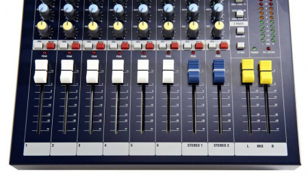 Soundcraft EPM 6 по цене 41 100 ₽