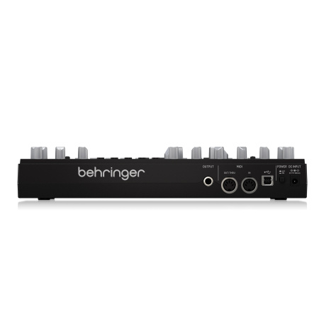 Behringer TD-3-BK по цене 17 490 ₽