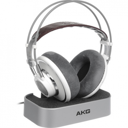 AKG K701 по цене 20 000 ₽