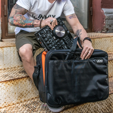 UDG Ultimate MIDI Controller SlingBag Large Black/Orange по цене 16 100 ₽
