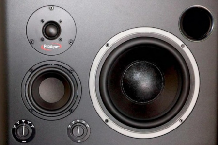Prodipe PRO 8-3W Left Monitor по цене 33 060 руб.