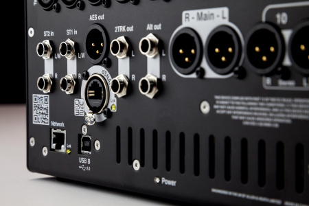 Allen & Heath QU-Pac по цене 250 500 ₽