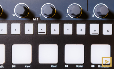 Arturia BeatStep Pro Black Edition по цене 37 580 ₽