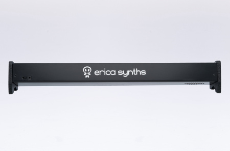 Erica Synths 1 x 126HP Skiff Case with Integrated PSU (EU Plug) по цене 30 450 ₽