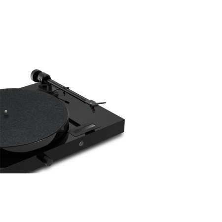 Pro-Ject Jukebox E1 OM5e Gloss Black по цене 85 400.00 ₽