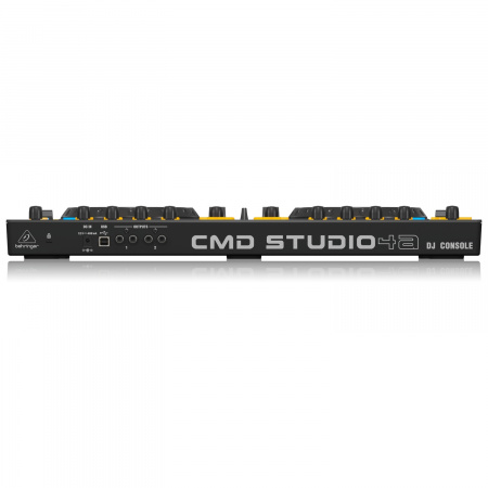 Behringer CMD STUDIO 4A по цене 13 600 ₽