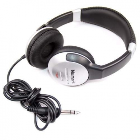 Numark HF125 DJ по цене 2 900 ₽