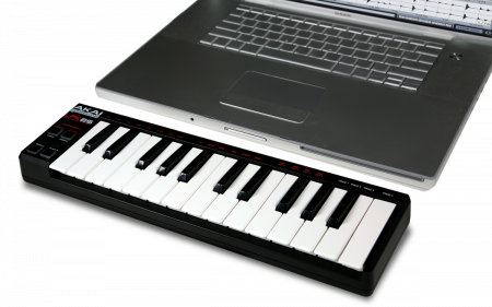 AKAI PRO LPK25 по цене 7 260 ₽