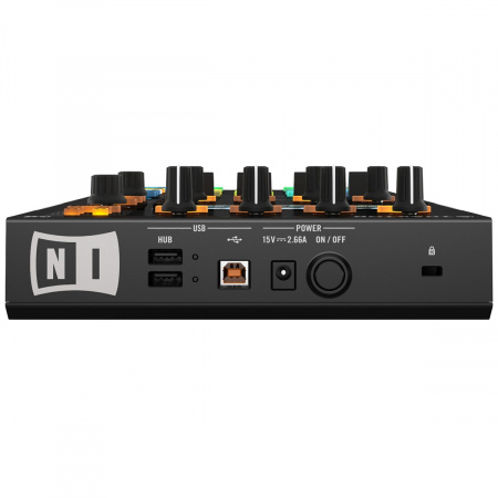 Native Instruments Traktor Kontrol D2 по цене 28 380 руб.