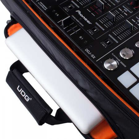 UDG Ultimate MIDI Controller Backpack Large Black/Orange Inside по цене 30 000 ₽