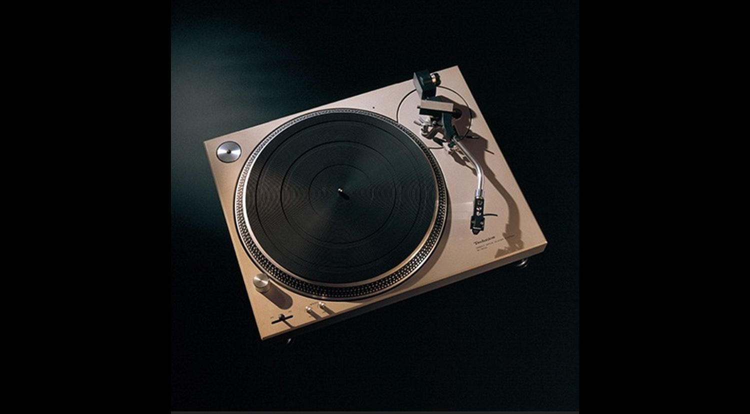 Technics SL-1200: краткий экскурс в историю культового винилового проигрывателя Technics SL-1200: краткий экскурс в историю культового винилового проигрывателя
