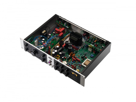 Universal Audio 6176 по цене 571 900 ₽