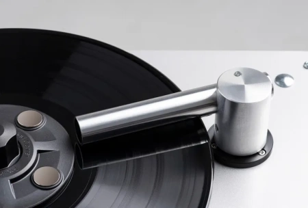 Pro-Ject VC-E2 по цене 67 336.47 ₽