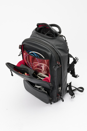 Magma RIOT DJ-Backpack black/red по цене 19 000 ₽