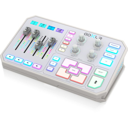 TC Helicon Go XLR-WH по цене 49 650 ₽