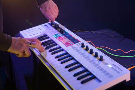 Arturia KeyStep Pro по цене 70 000 ₽