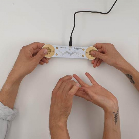 Playtronica Touch Me по цене 13 750 ₽
