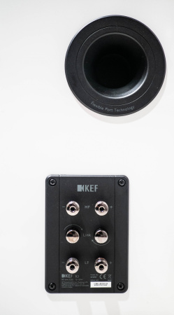 Kef R3 Meta White по цене 280 000 ₽