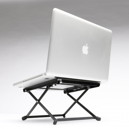 Magma Laptop-Stand Riser incl. Pouch black по цене 1 000 руб.