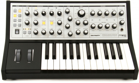 Moog Sub Phatty по цене 59 230 руб.