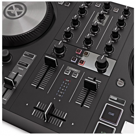 Native Instruments Traktor Kontrol S2 MK3 по цене 43 857 ₽